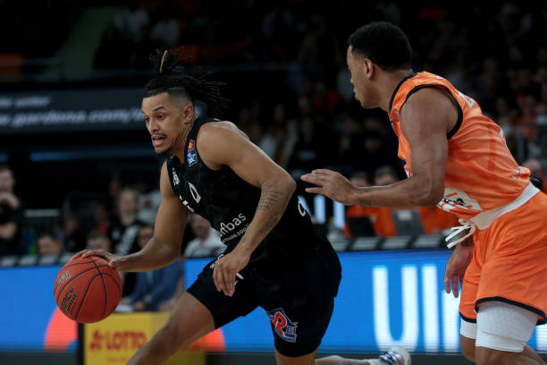 破坏球员间 破坏球员间